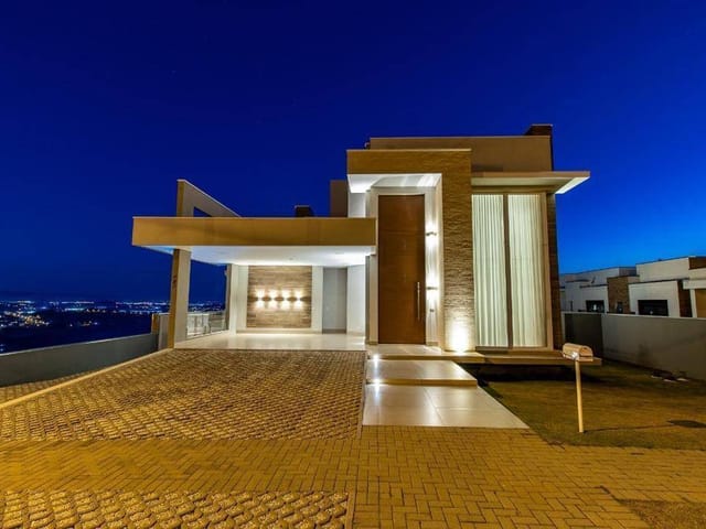 Casa com 800m² 4 quartos e 5 banheiros, à venda, no bairro Monte Alegre em Vinhedo