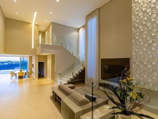Casa com 800m² 4 quartos e 5 banheiros, à venda, no bairro Monte Alegre em Vinhedo