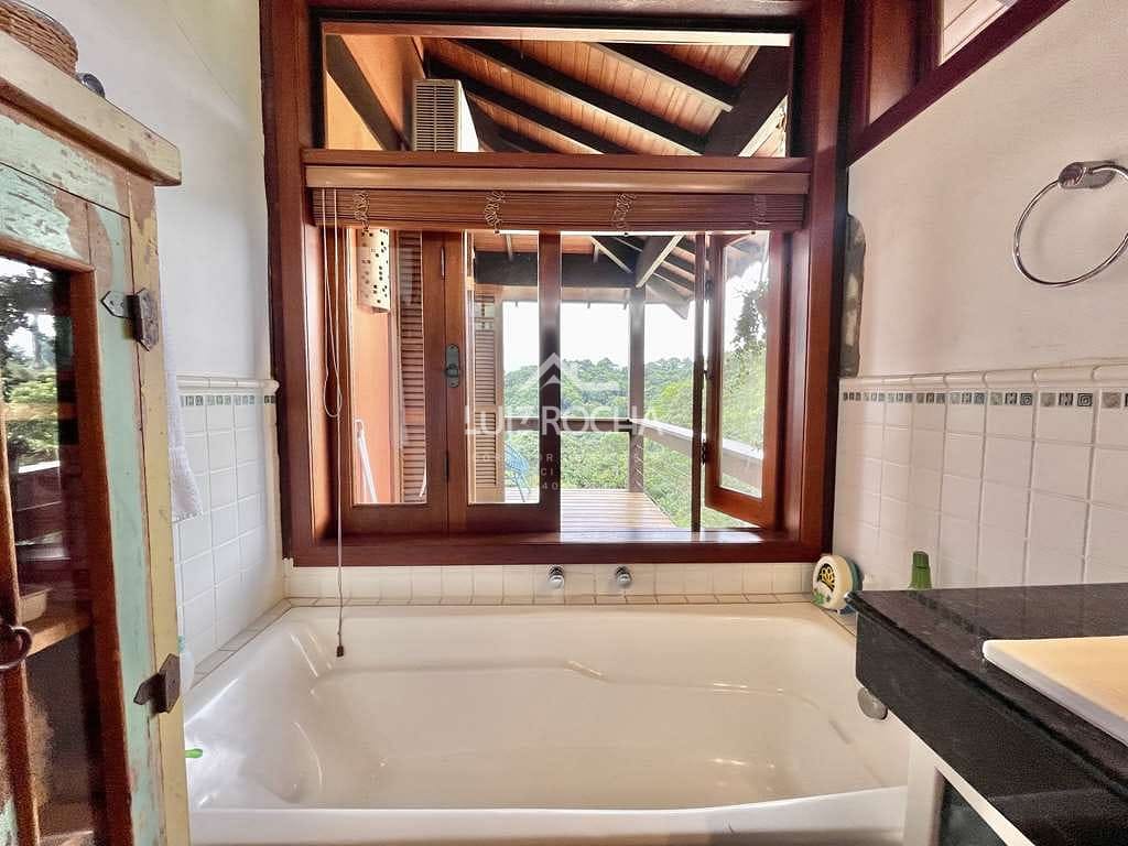 Casa, 3 quartos, 283 m² - Foto 35