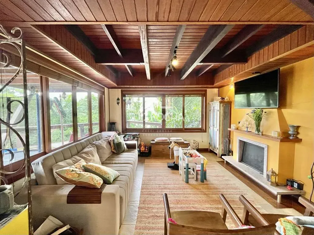 Casa, 3 quartos, 283 m² - Foto 1