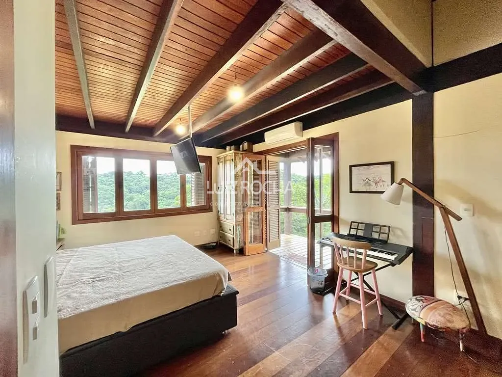 Casa, 3 quartos, 283 m² - Foto 32