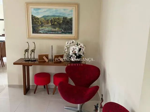 Casa com 450m² 3 quartos e 5 banheiros, à venda, no bairro Residencial Colinas de São Francisco em Bragança Paulista