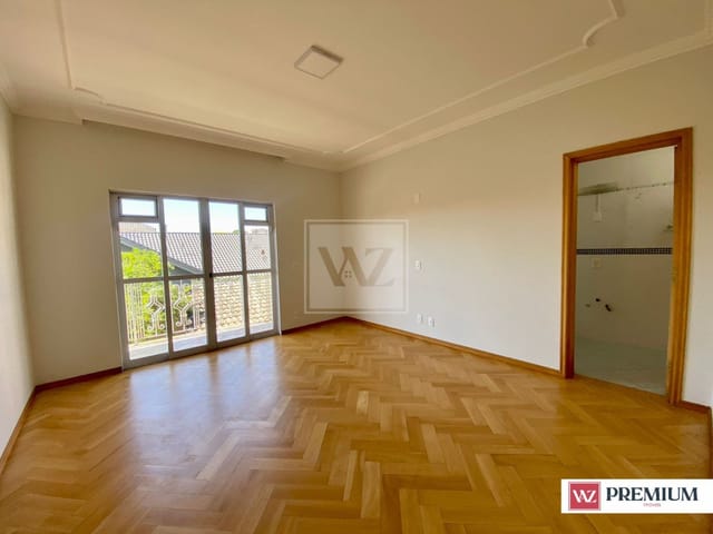 Casa com 635m² 4 quartos e 5 banheiros, à venda, no bairro Orfãs em Ponta Grossa