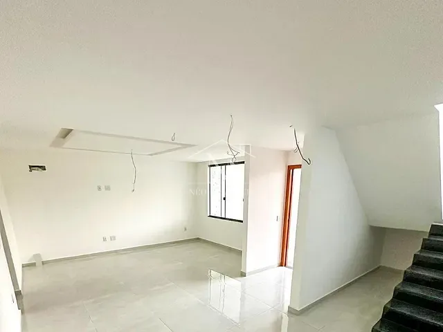 Casa com 240m² 2 quartos e 1 banheiro, à venda, no bairro Ubatiba em Maricá