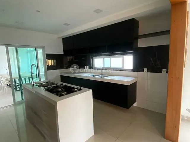 Casa 3 quartos e 2 banheiros, à venda, no bairro Satélite em Teresina