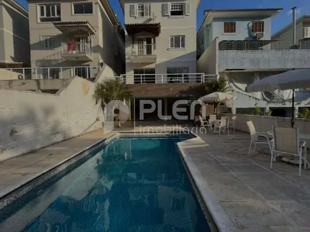 Casa com 350m² 4 quartos e 5 banheiros, à venda, no bairro Jardim Itatinga em São Paulo