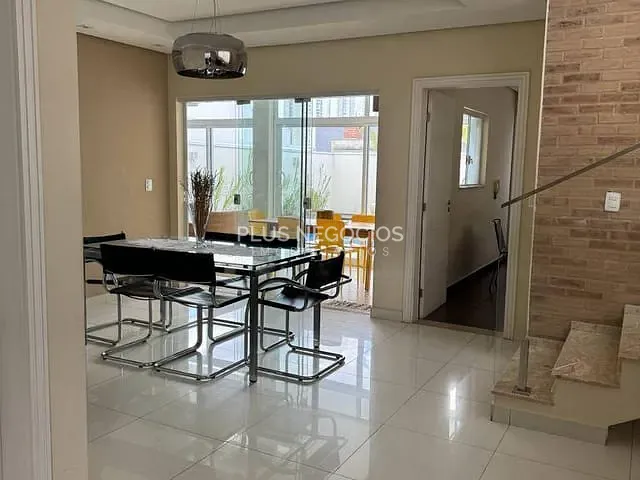 Casa com 300m² 3 quartos e 4 banheiros, à venda, no bairro Parque Reserva Fazenda Imperial em Sorocaba