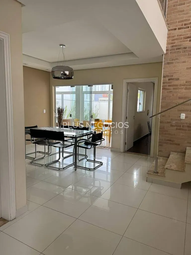 Casa, 3 quartos, 285 m² - Foto 4