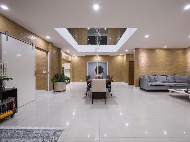 Casa com 440m² 6 quartos e 5 banheiros, à venda, no bairro Nova São Pedro em São Pedro da Aldeia