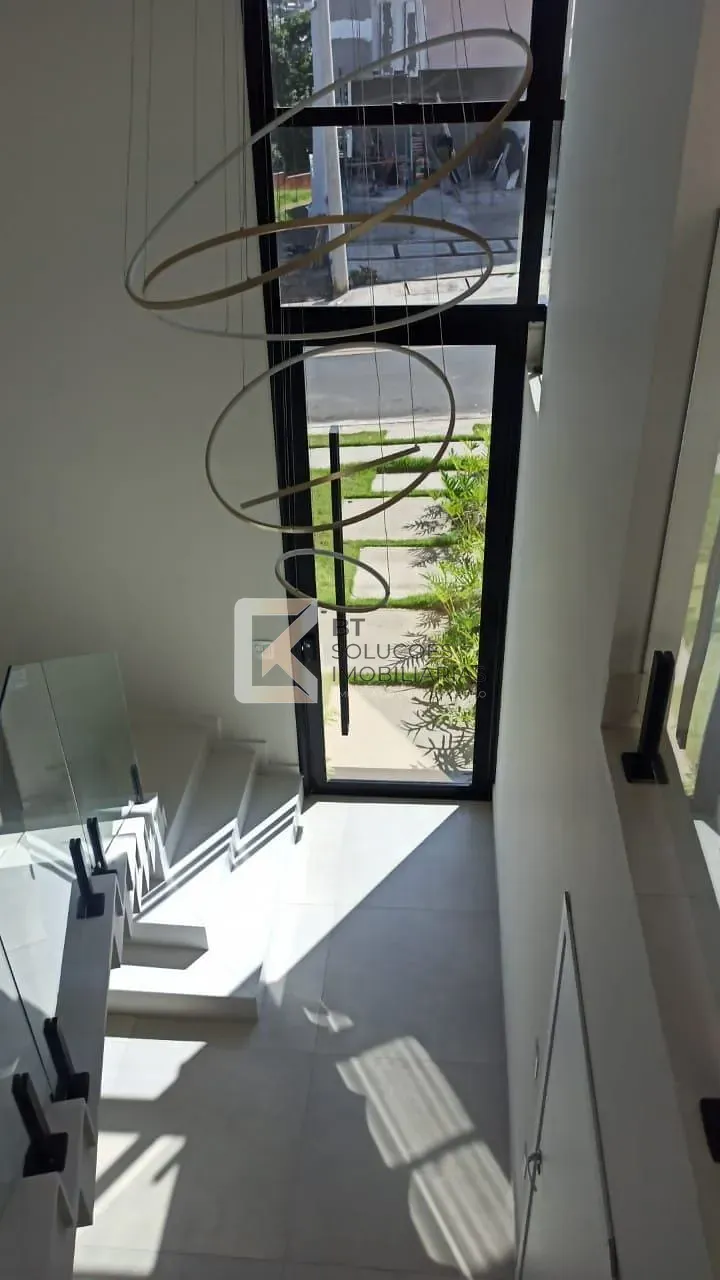 Casa, 3 quartos, 228 m² - Foto 2