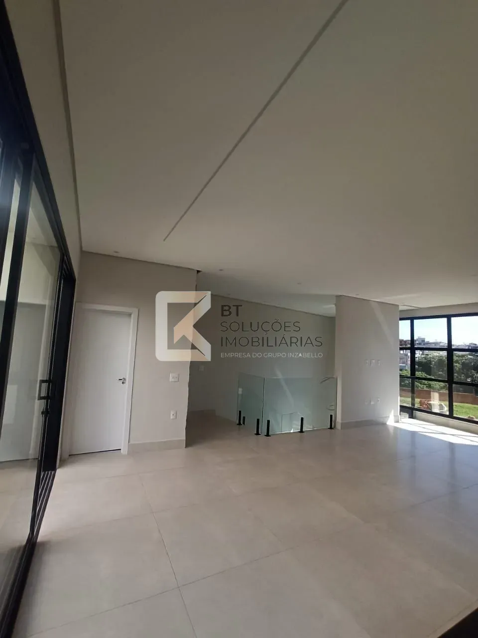 Casa, 3 quartos, 228 m² - Foto 3