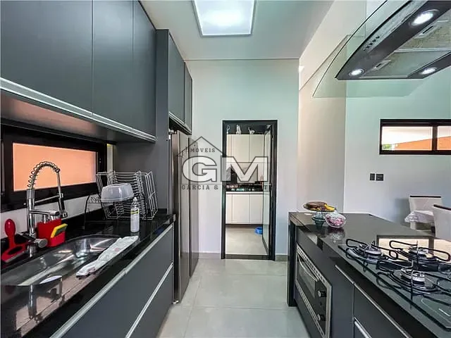 Casa com 250m² 3 quartos e 3 banheiros, à venda, no bairro Jardim Valência em Bonfim Paulista