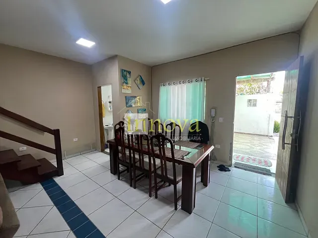 Casa 3 quartos e 2 banheiros, à venda, no bairro Estância Balneária Hawai em Caraguatatuba