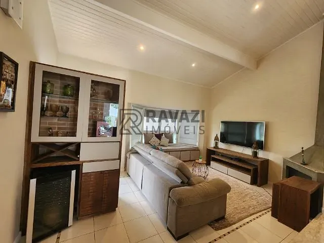 Casa com 462m² 3 quartos e 4 banheiros, à venda, no bairro Villaggio Capríccio em Louveira