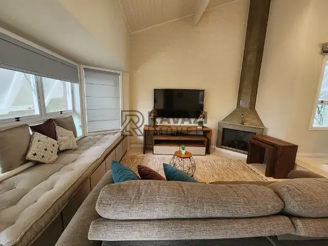 Casa com 462m² 3 quartos e 4 banheiros, à venda, no bairro Villaggio Capríccio em Louveira
