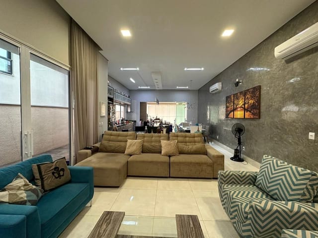 Foto do Casa - Casa Mobiliada à venda com 3 suítes sendo 1 master com closet no Condomínio Florais dos Lagos em Cuiabá-MT | Intelligence Imóveis