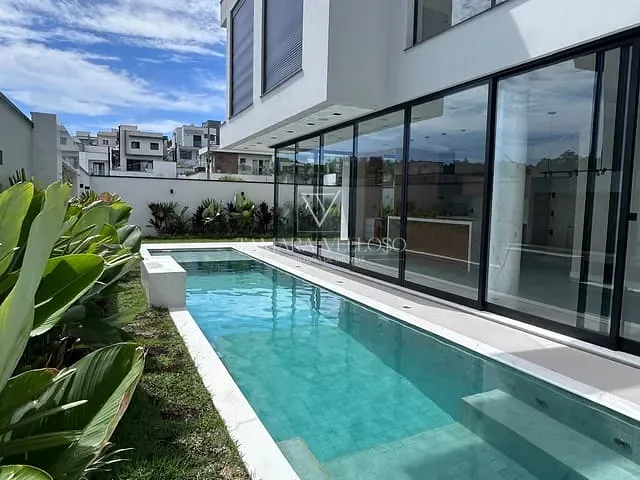 Casa com 270m² 3 quartos e 5 banheiros, à venda, no bairro Cézar de Souza em Mogi das Cruzes