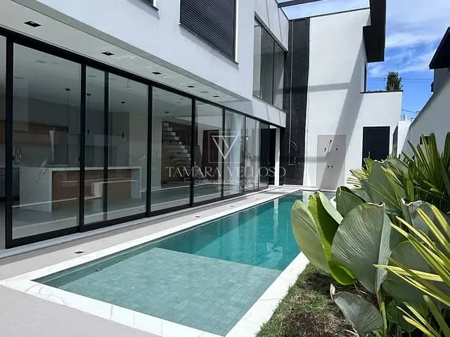 Casa com 270m² 3 quartos e 5 banheiros, à venda, no bairro Cézar de Souza em Mogi das Cruzes