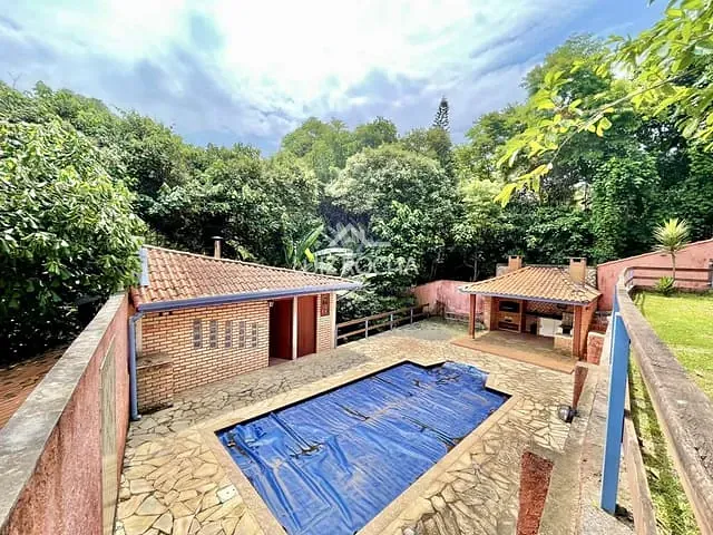 Casa com 625m² 5 quartos e 6 banheiros, à venda, no bairro CONDOMINIO SÃO FERNANDO RESIDENCIA em Barueri