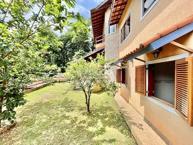 Casa com 625m² 5 quartos e 6 banheiros, à venda, no bairro CONDOMINIO SÃO FERNANDO RESIDENCIA em Barueri