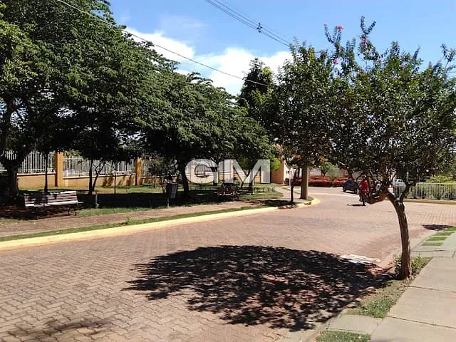 Casa com 299m² 3 quartos e 1 banheiro, à venda, no bairro Bonfim Paulista em Ribeirão Preto