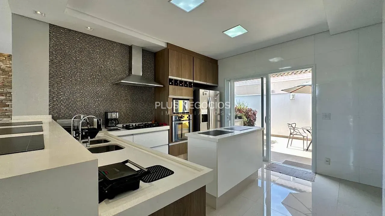 Casa, 4 quartos, 600 m² - Foto 32