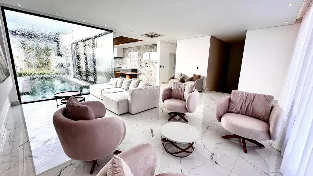 Casa, 3 quartos, 280 m² - Foto 1