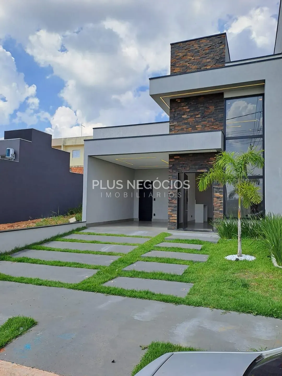 Casa, 3 quartos, 106 m² - Foto 1