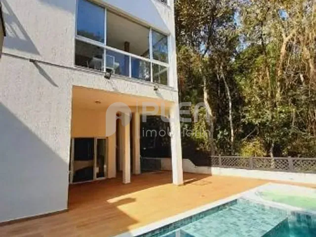 Casa com 570m² 3 quartos e 5 banheiros, à venda, no bairro Jardim Itatinga em São Paulo