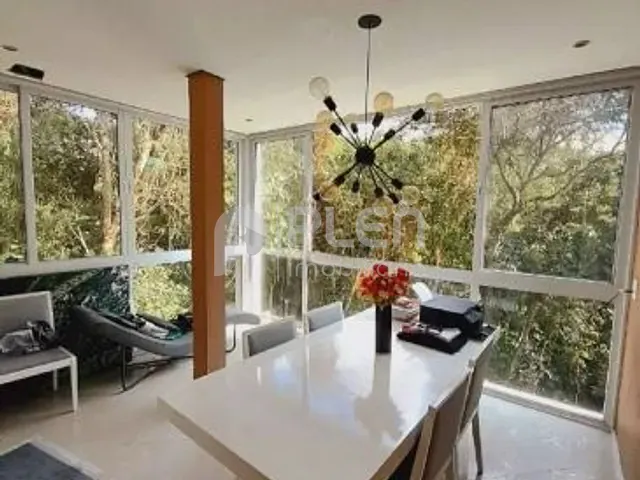 Casa com 570m² 3 quartos e 5 banheiros, à venda, no bairro Jardim Itatinga em São Paulo