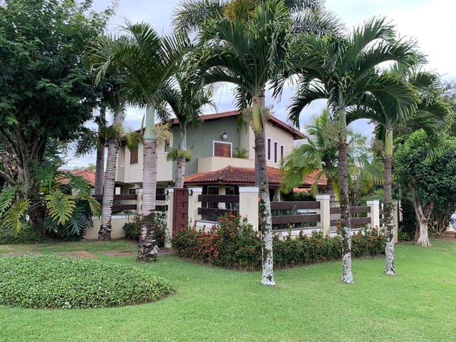 Casa com 943m² 3 quartos e 4 banheiros, à venda, no bairro Condomínio Vista Alegre em Vinhedo