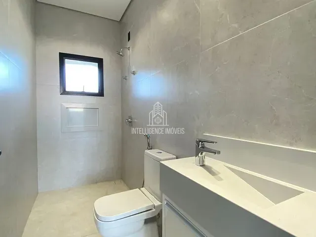 Casa com 383m² 3 quartos e 5 banheiros, à venda, no bairro Condomínio Residencial Florais da Mata em Várzea Grande