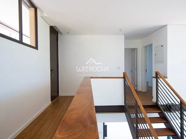 Casa com 661m² 5 quartos e 7 banheiros, à venda, no bairro Granja Viana em Carapicuíba