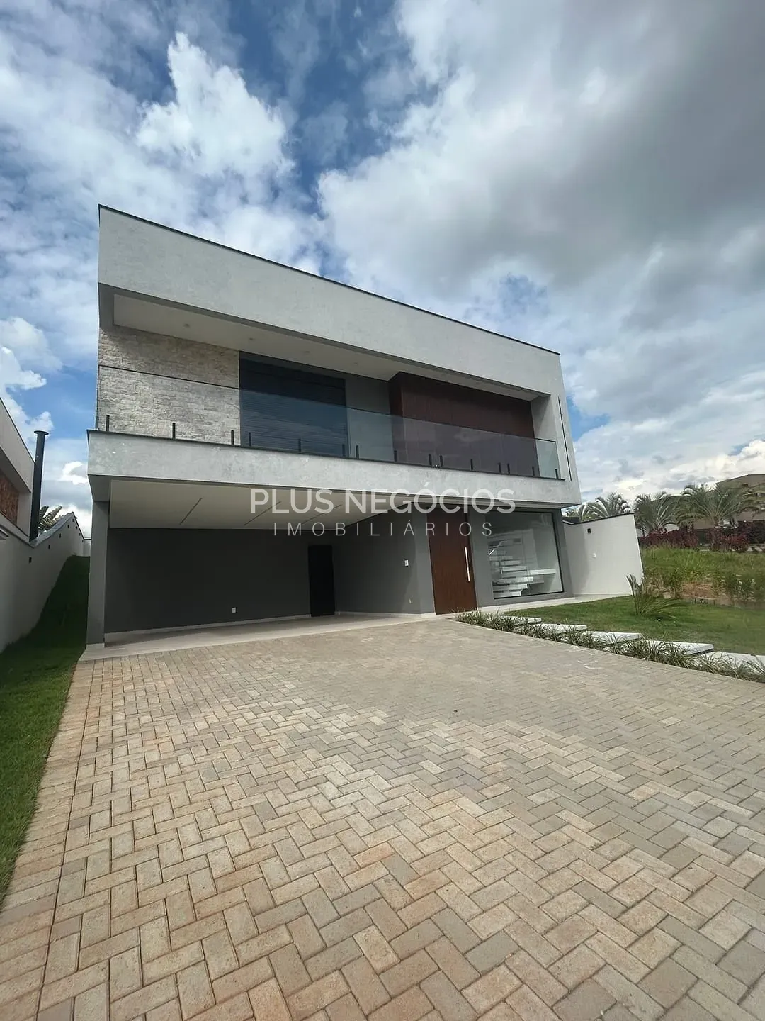 Casa, 3 quartos, 294 m² - Foto 1
