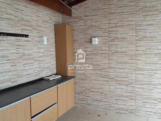 Casa com 190m² 3 quartos e 3 banheiros, à venda ou para alugar, no bairro Vila Areao em Taubaté