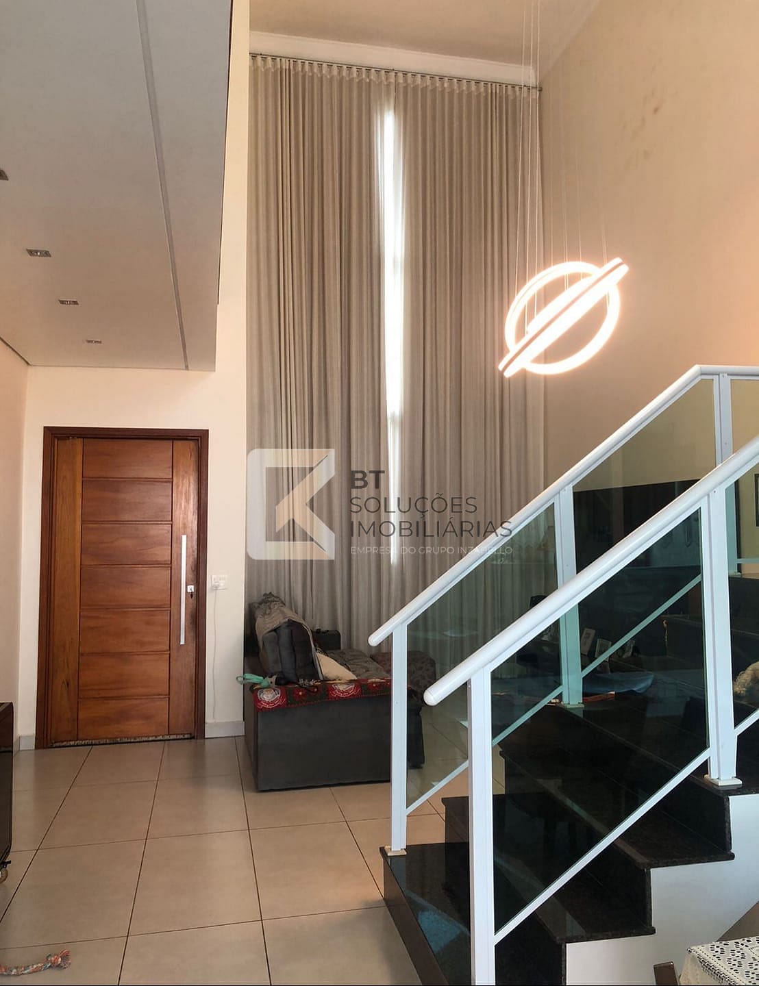 Casa, 3 quartos, 215 m² - Foto 2