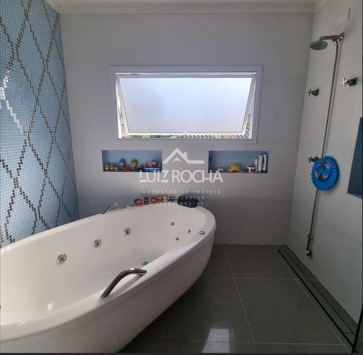 Casa, 3 quartos, 257 m² - Foto 32