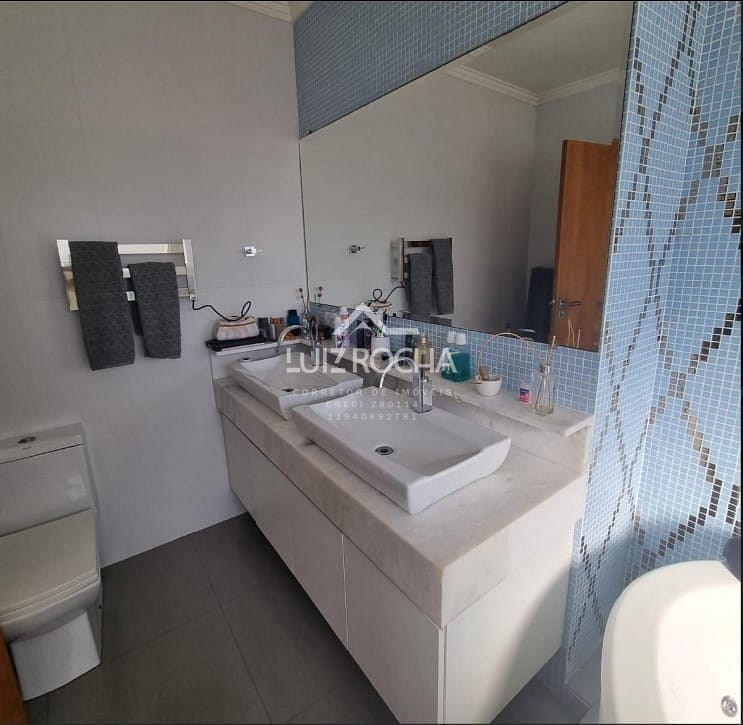 Casa, 3 quartos, 257 m² - Foto 33