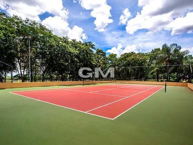 Casa com 1750m² 4 quartos e 2 banheiros, à venda, no bairro Fazenda Santa Maria em Cravinhos