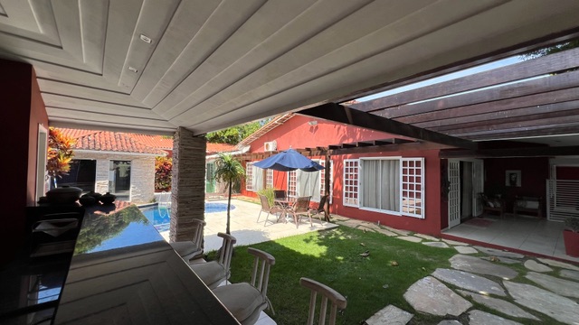Casa com 680m² 4 quartos e 5 banheiros, à venda, no bairro Praia do Siqueira em Cabo Frio