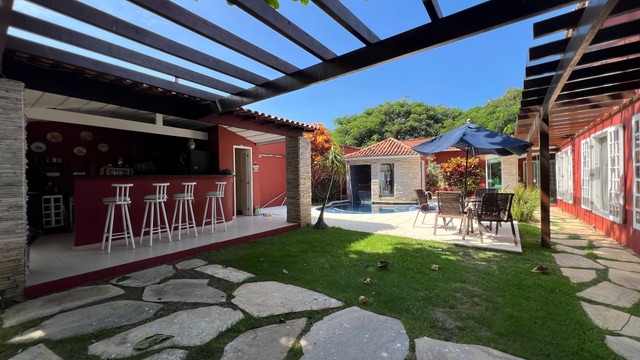 Casa com 680m² 4 quartos e 5 banheiros, à venda, no bairro Praia do Siqueira em Cabo Frio