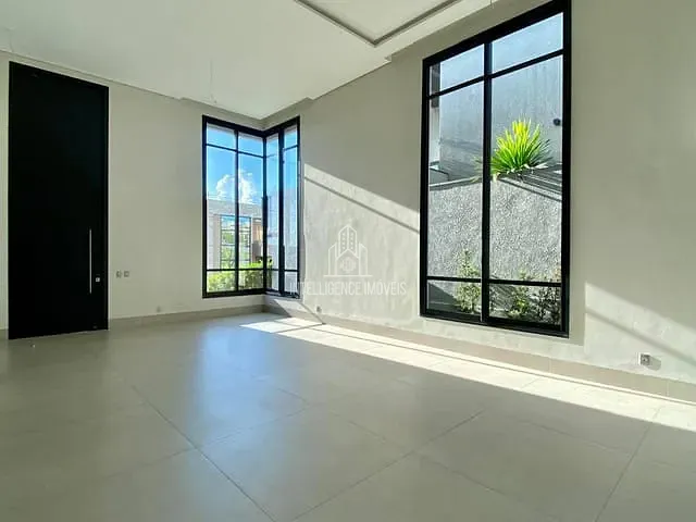 Casa com 430m² 3 quartos e 5 banheiros, à venda, no bairro Parque Amperco em Cuiabá