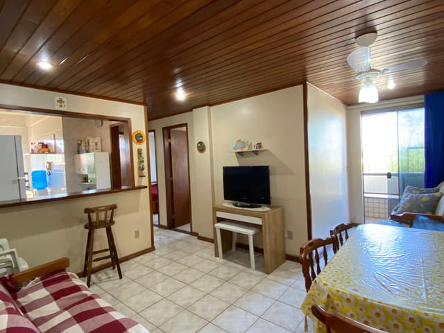 Casa 2 quartos e 1 banheiro, à venda, no bairro Praia do Foguete em Cabo Frio