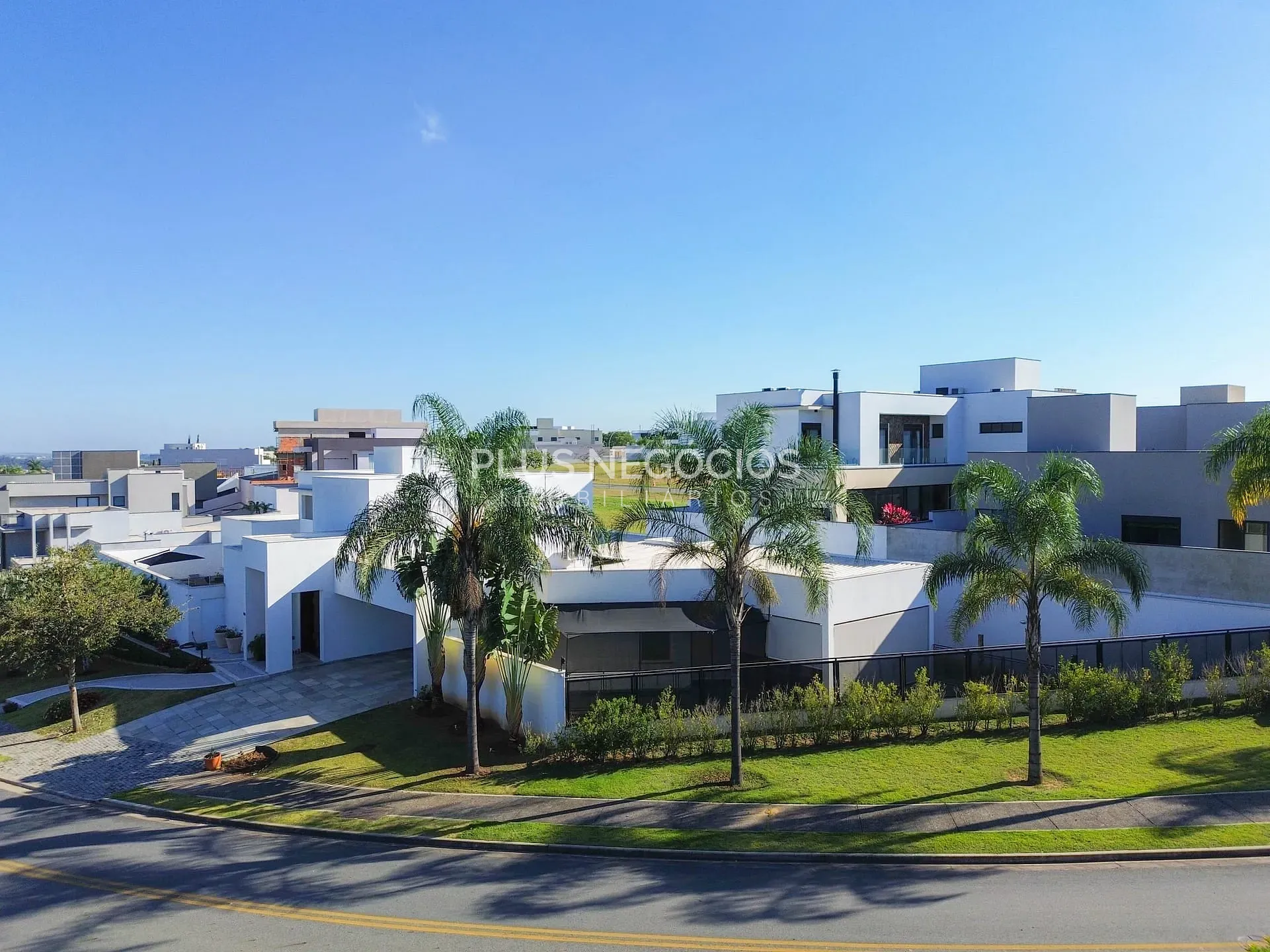 Casa, 4 quartos, 738 m² - Foto 2