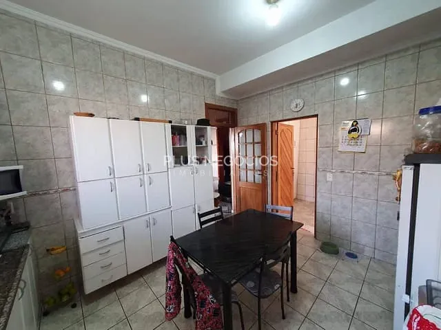 Casa com 242m² 3 quartos e 4 banheiros, à venda, no bairro Granja Olga I em Sorocaba