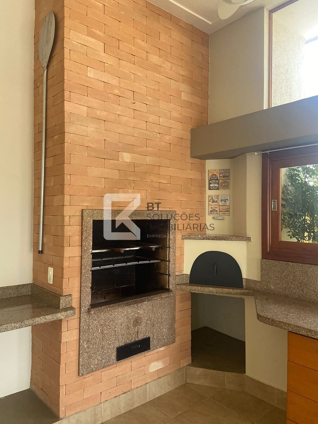 Casa à venda e aluguel com 3 quartos, 333m² - Foto 13