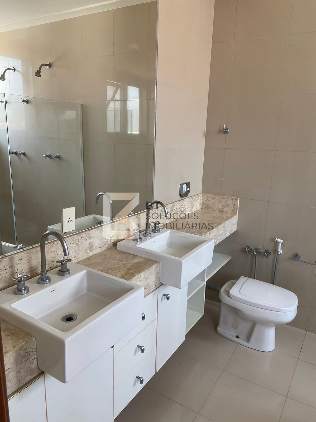 Casa à venda e aluguel com 3 quartos, 333m² - Foto 22