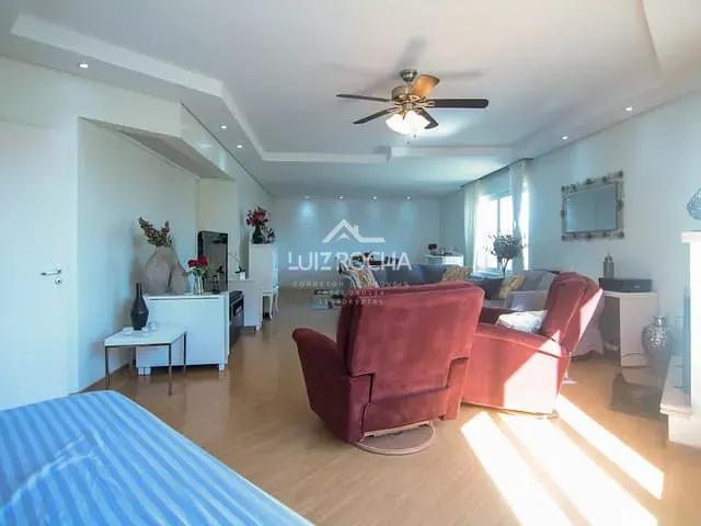 Casa com 1020m² 4 quartos e 6 banheiros, à venda, no bairro Residencial Euroville em Carapicuíba