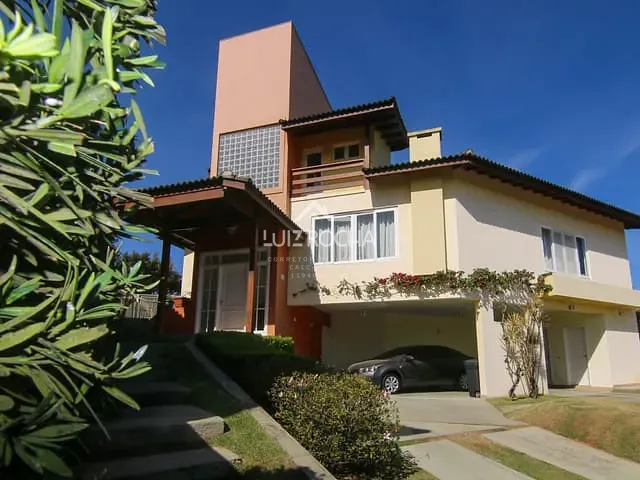 Casa com 1020m² 4 quartos e 6 banheiros, à venda, no bairro Residencial Euroville em Carapicuíba