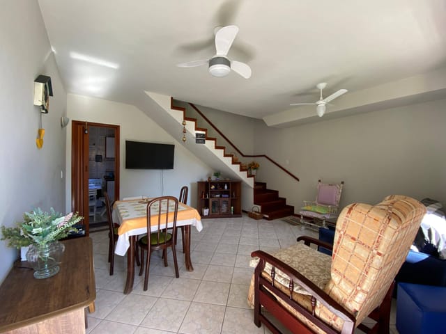 Casa 2 quartos e 3 banheiros, à venda, no bairro Braga em Cabo Frio